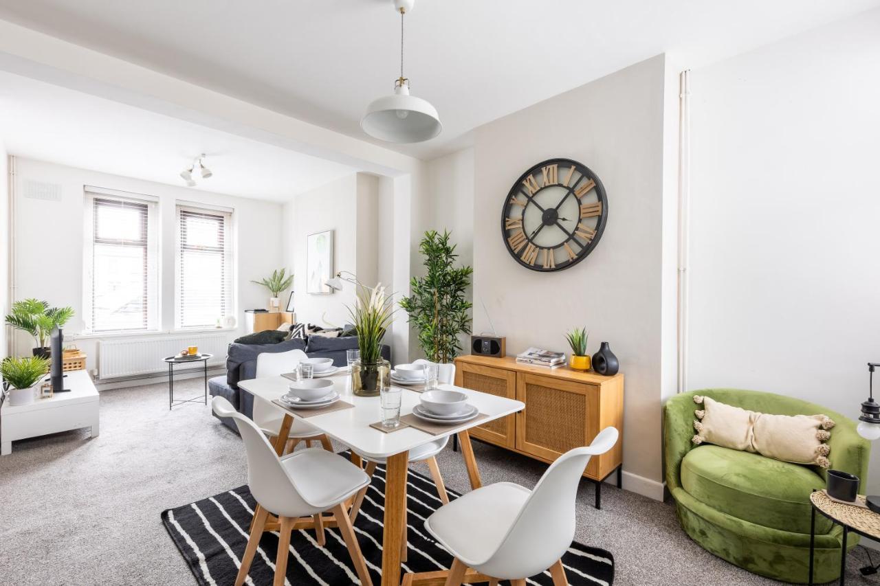 Levi Suite By Koya Homes - 3-Bedroom Home, Downtown Cardiff, Free Parking Esterno foto