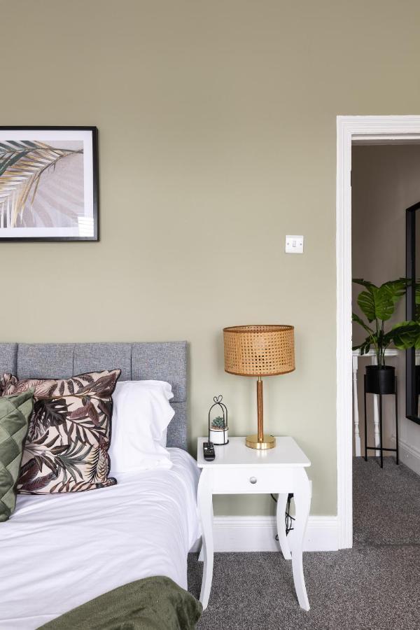 Levi Suite By Koya Homes - 3-Bedroom Home, Downtown Cardiff, Free Parking Esterno foto