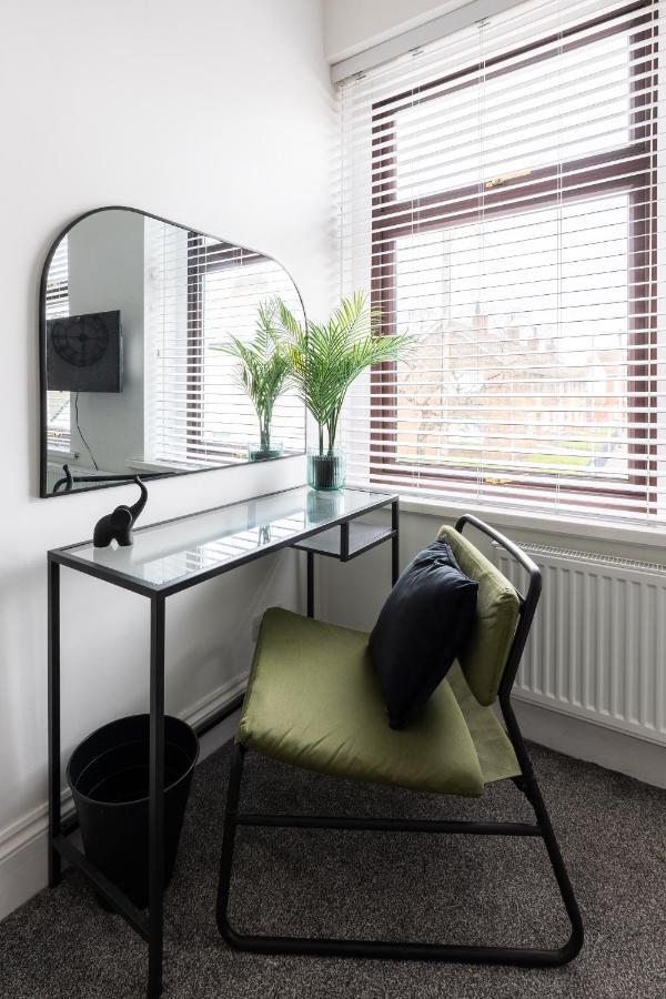 Levi Suite By Koya Homes - 3-Bedroom Home, Downtown Cardiff, Free Parking Esterno foto