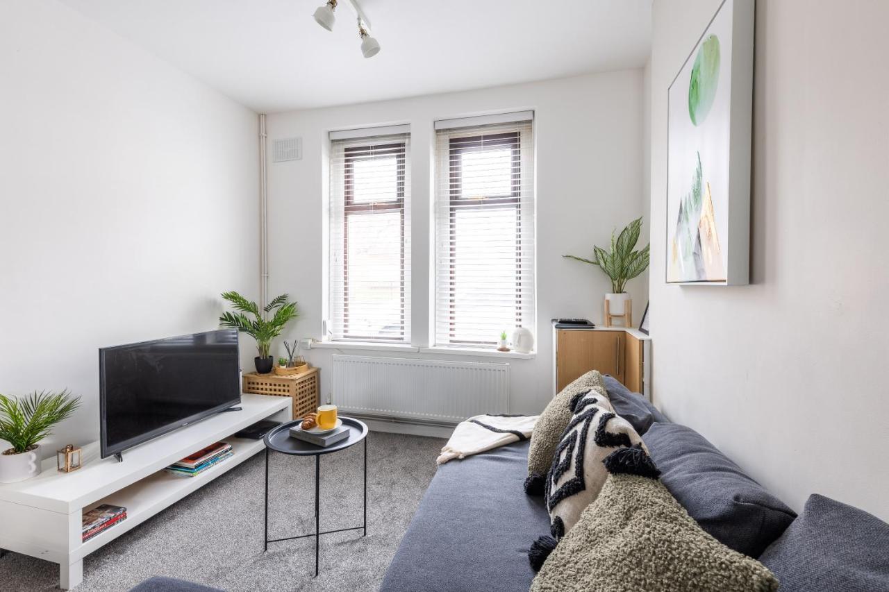Levi Suite By Koya Homes - 3-Bedroom Home, Downtown Cardiff, Free Parking Esterno foto